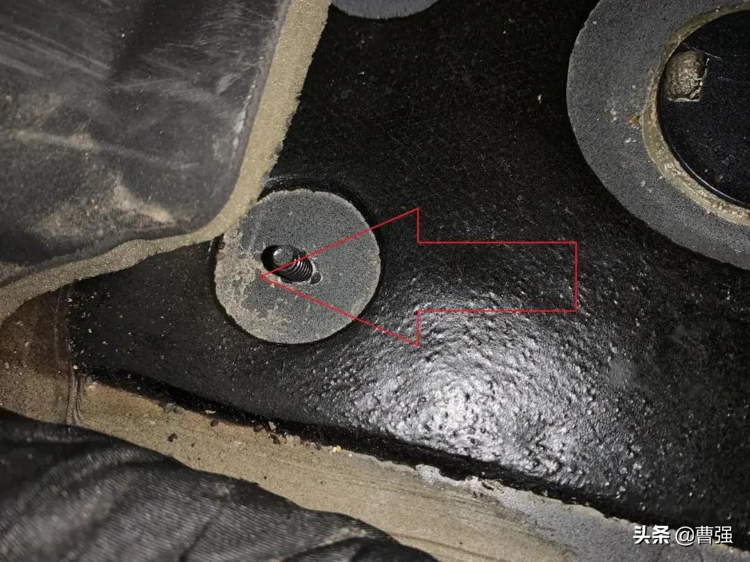 新款君越涉水,新款君越进水