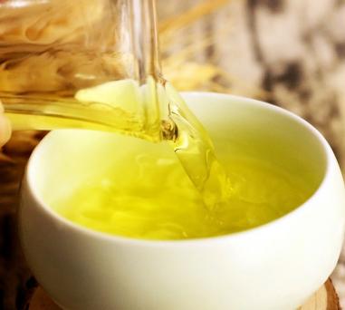 汾酒中的竹叶青酒:曾经的稀缺货,为何会被误认为饮料酒?