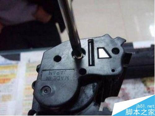 佳能2900打印机加碳粉教程,佳能2900硒鼓拆解