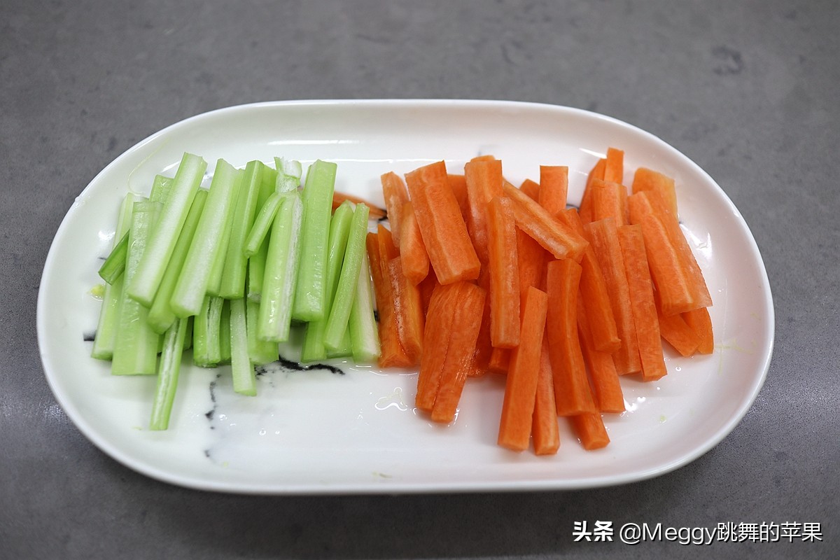 养生玉米笋小炒抖音团购,玉米笋家常菜小炒做法