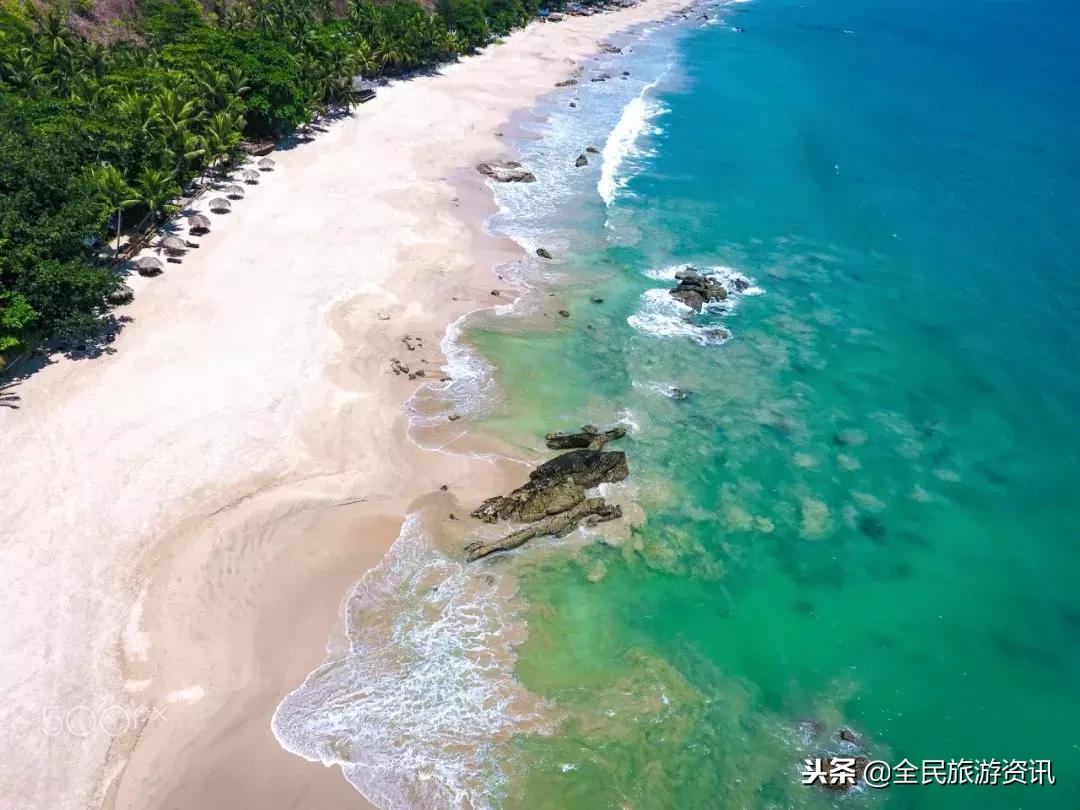 这个藏着绝美海滩和热气球的东南亚小国说走就走！