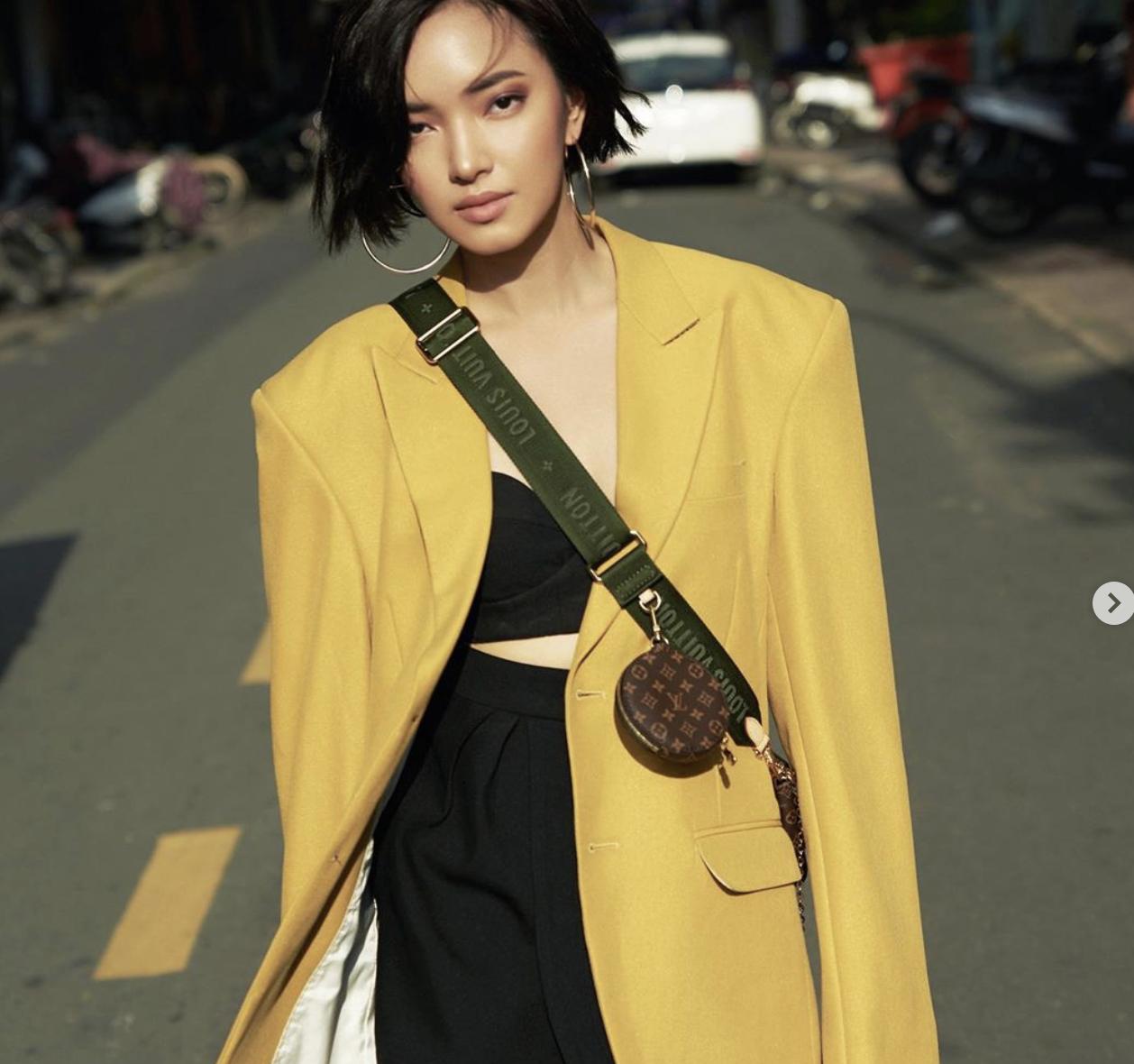 宋慧乔穿黑色v领,35岁宋慧乔穿搭