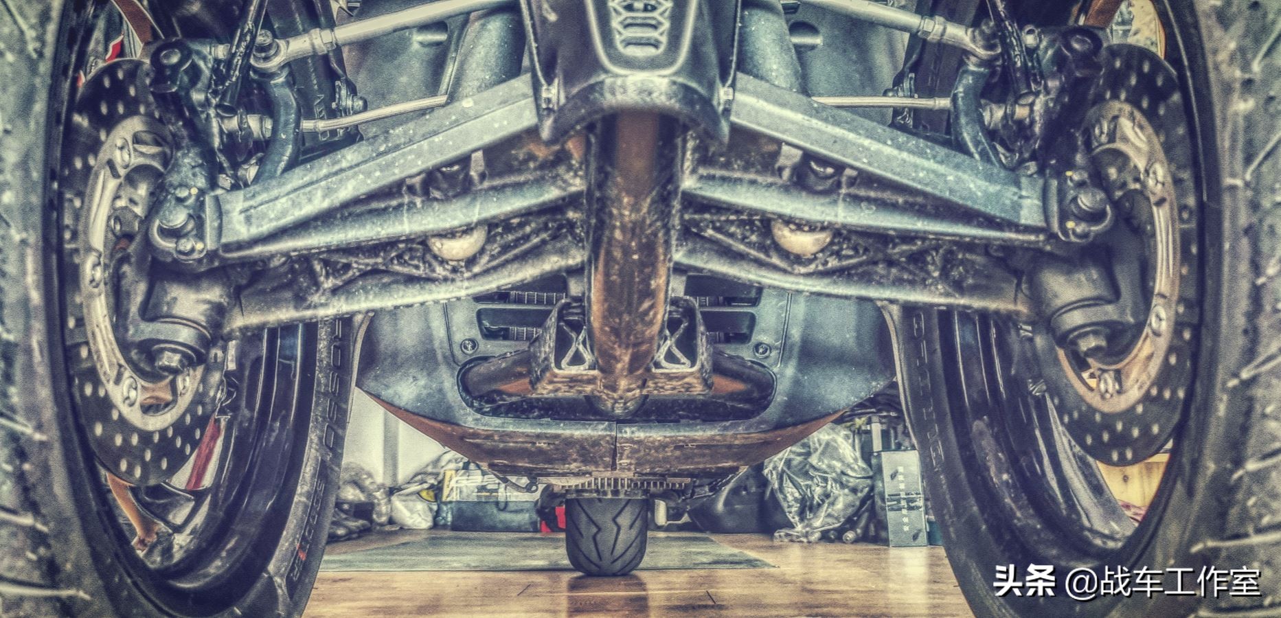 宏佳腾3d-350r用的什么发动机,宏佳腾350r倒三轮摩托车评测