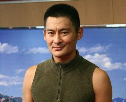 景岗山一对子女长大了!童年长相似混血,如今却颜值下滑成路人?