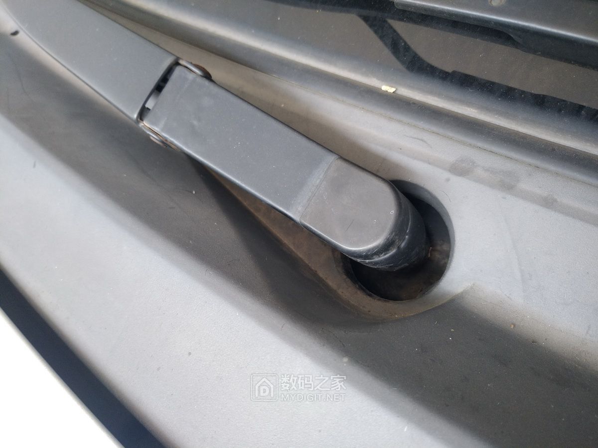 长城c30雨刷连杆怎么修,13年长城c30雨刮器怎么卸下来