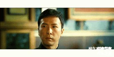 不到10万块钱的奔驰slk,2012年的奔驰slk200值多少钱