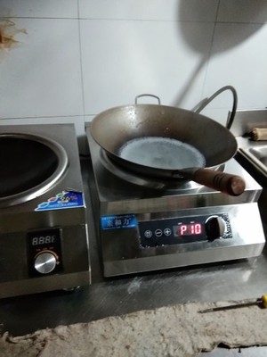 凹面电磁炉炒菜能颠锅吗,适合炒菜的凹面电磁炉推荐