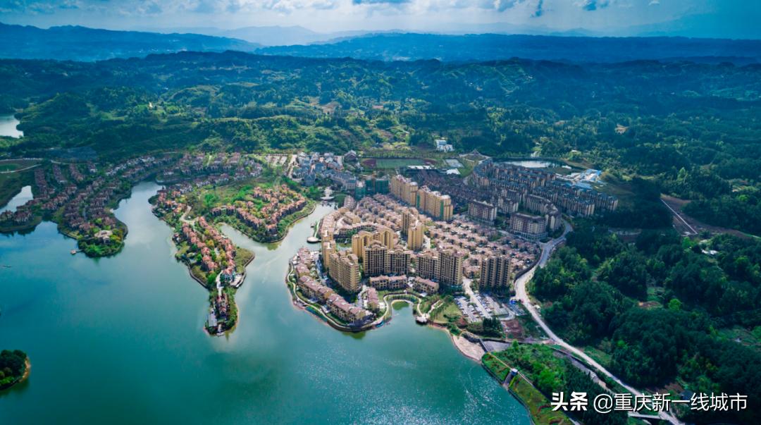 闇嶆牸娌冨吂鍩庡牎鍒,璐甸槼闇嶆牸娌冭尐鍩庡牎