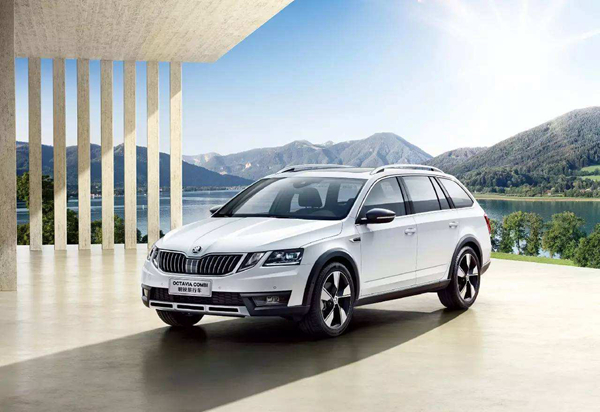 奥迪虚拟座舱增强版2200,奥迪虚拟座舱放大