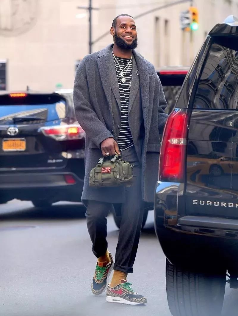 勒布朗詹姆斯衣品,始于球技忠于人品勒布朗