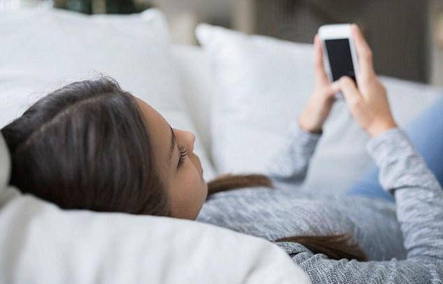 如何消除眼角皱纹和抬头纹的方法,消除川字纹和抬头纹最有效的方法