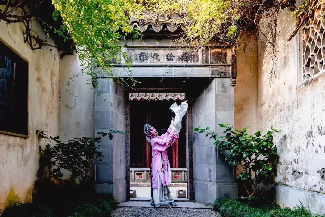 苏州杭州哪个城市值得落户,苏州和杭州哪个更美