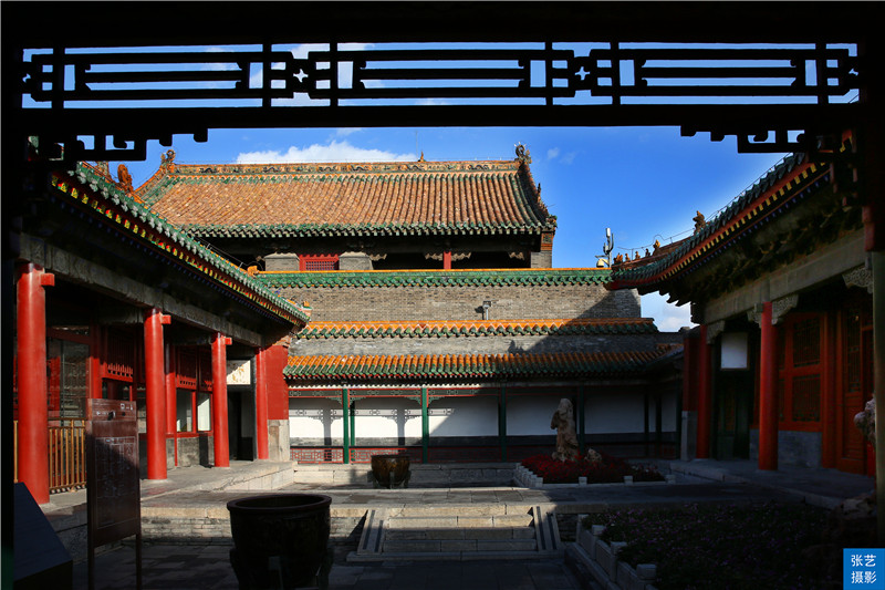 沈阳故宫是举世闻名的建筑物,中国仅存的两大宫殿沈阳故宫