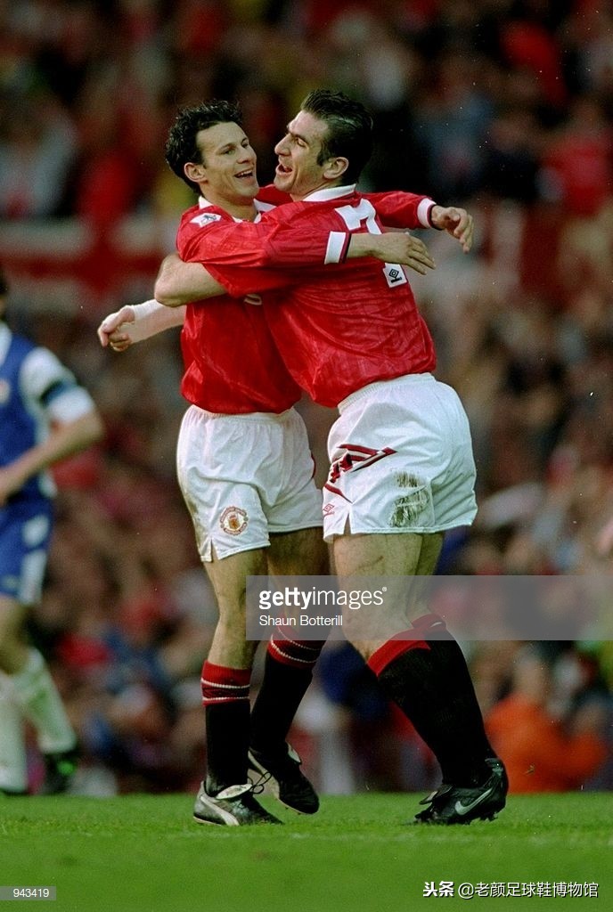 锐步历年足球鞋,历年锐步足球鞋