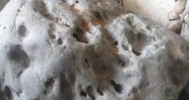 陨石手链辨别真假,球粒陨石真假辨别