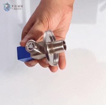 马桶放洁厕剂厨房自来水变成蓝色,马桶放蓝色洁厕宝后漏水