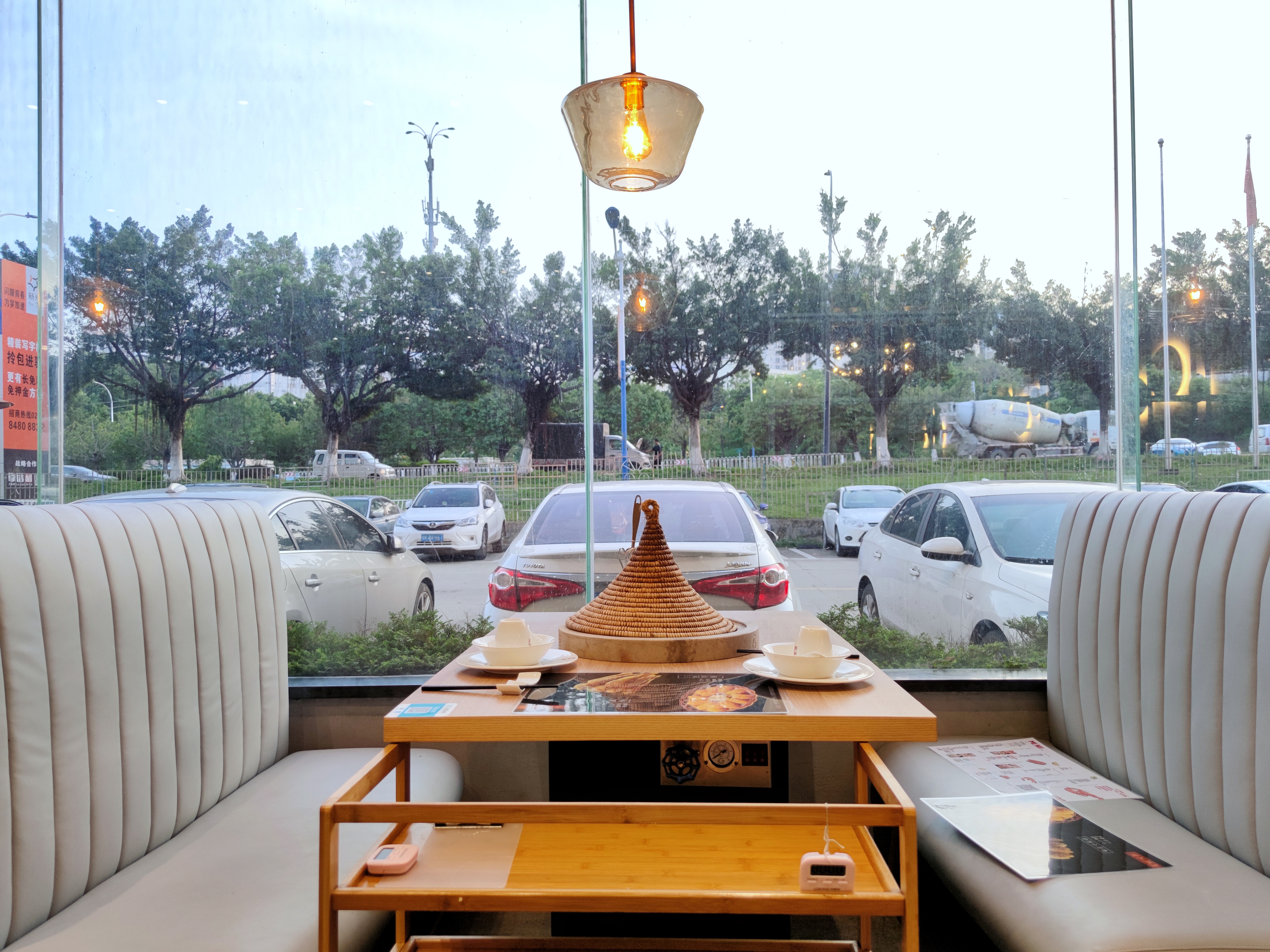 人均100的饭,人均100的餐厅吃出4000