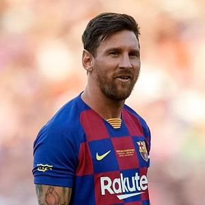 世界足坛历史十大左后卫排名,世界足坛史上十大18号球员