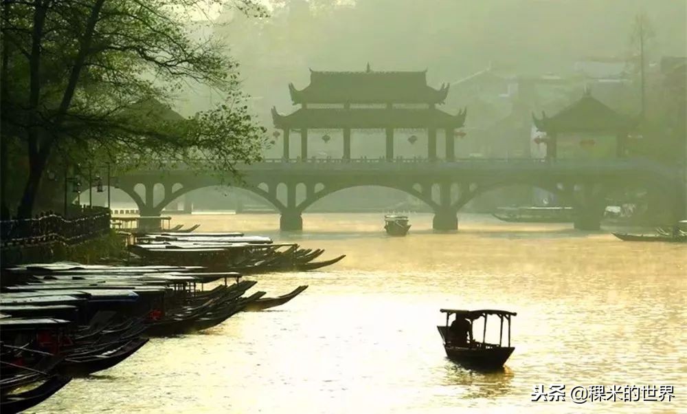 听见马蹄声凤凰传奇,凤凰古城最经典的故事