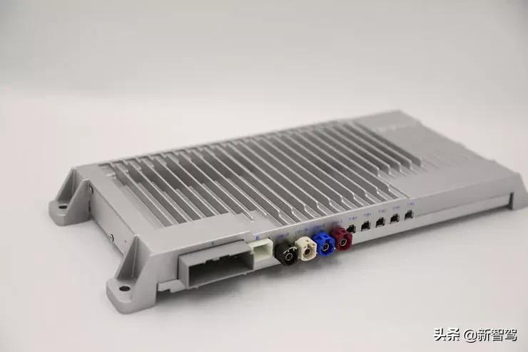 研发攻坚，啃下“成本”这块硬骨头，智行者推出低速L4自动驾驶量