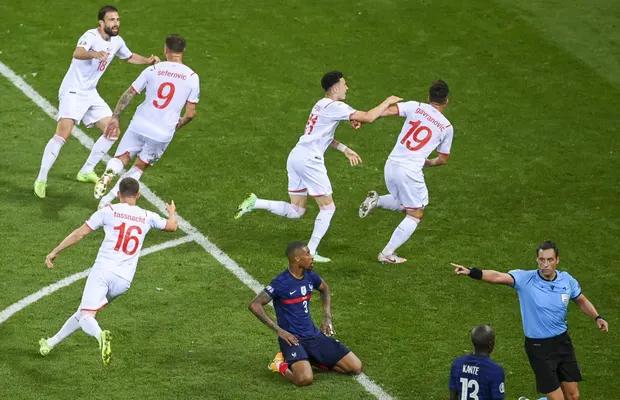 索默突出姆巴佩点球,法国14:0直布罗陀姆巴佩进几球