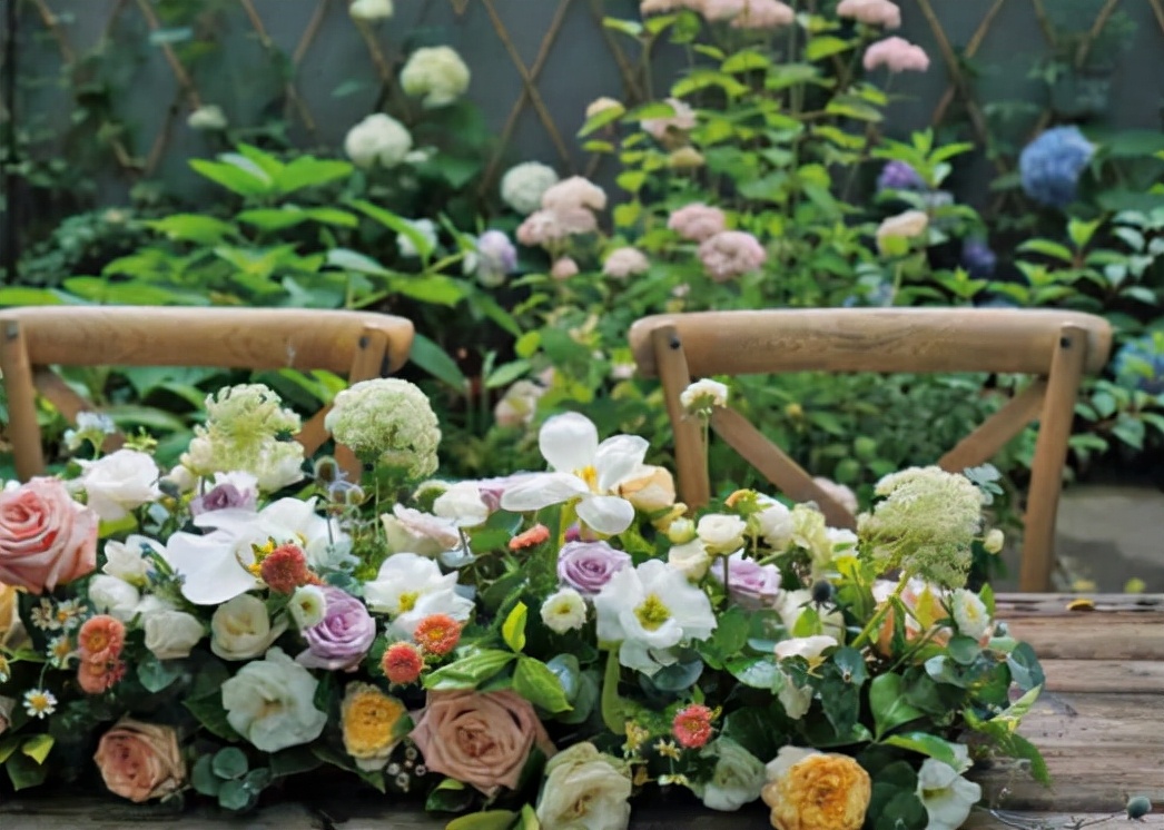 业余时间开个花店可以吗,因为不想上班开了一家花店