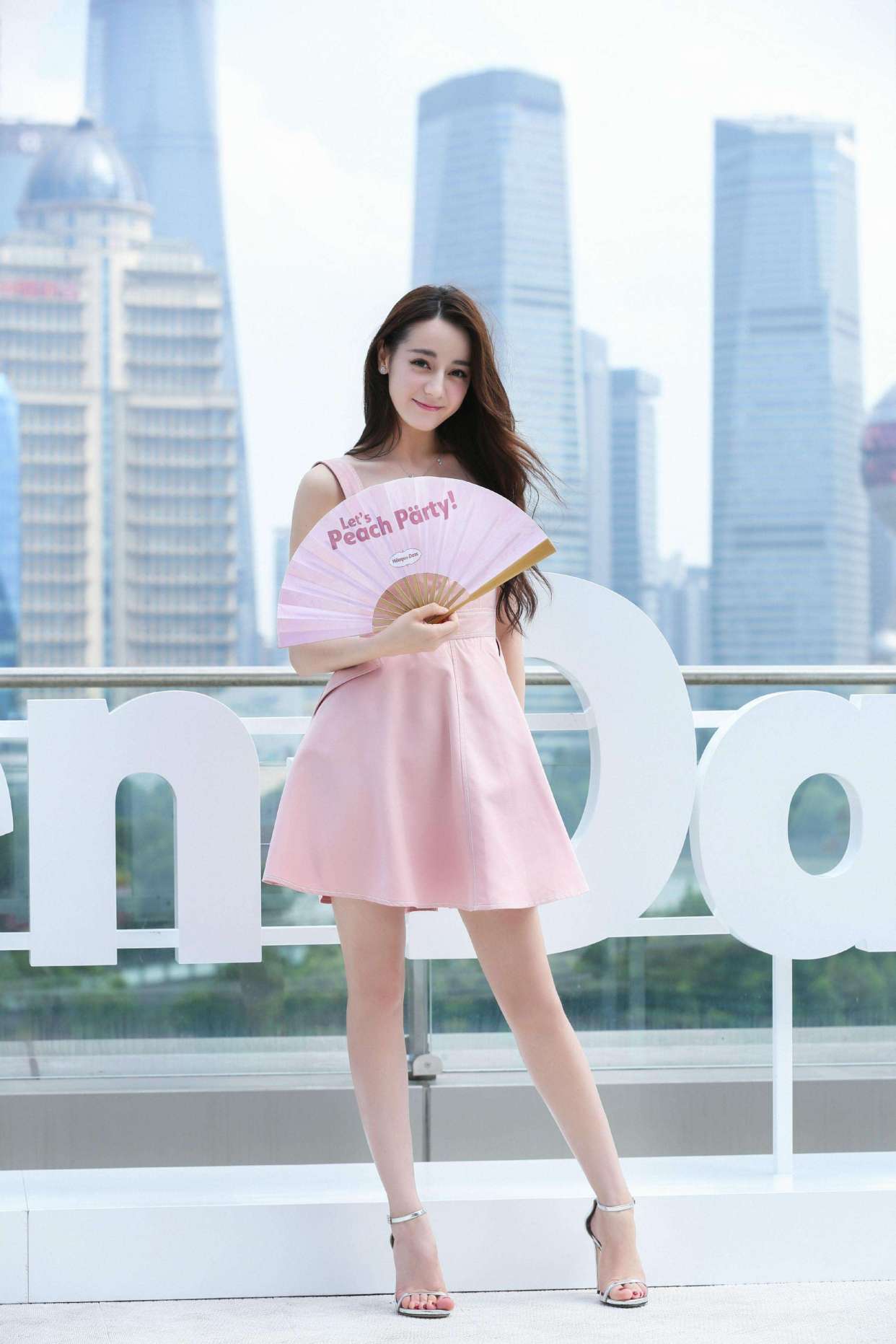 两个人全身照pose怎么拍好看,穿裙子全身照pose怎么拍好看