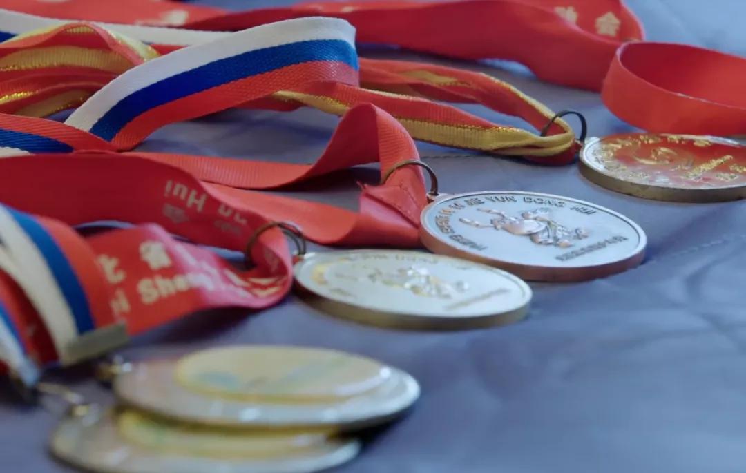 6个中国00后成长纪录片，羡慕他们有如此强大的父母