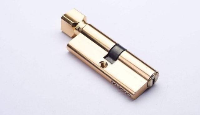 这12种东西没用却还卖得贼贵,最廉价的四样东西千万不要买