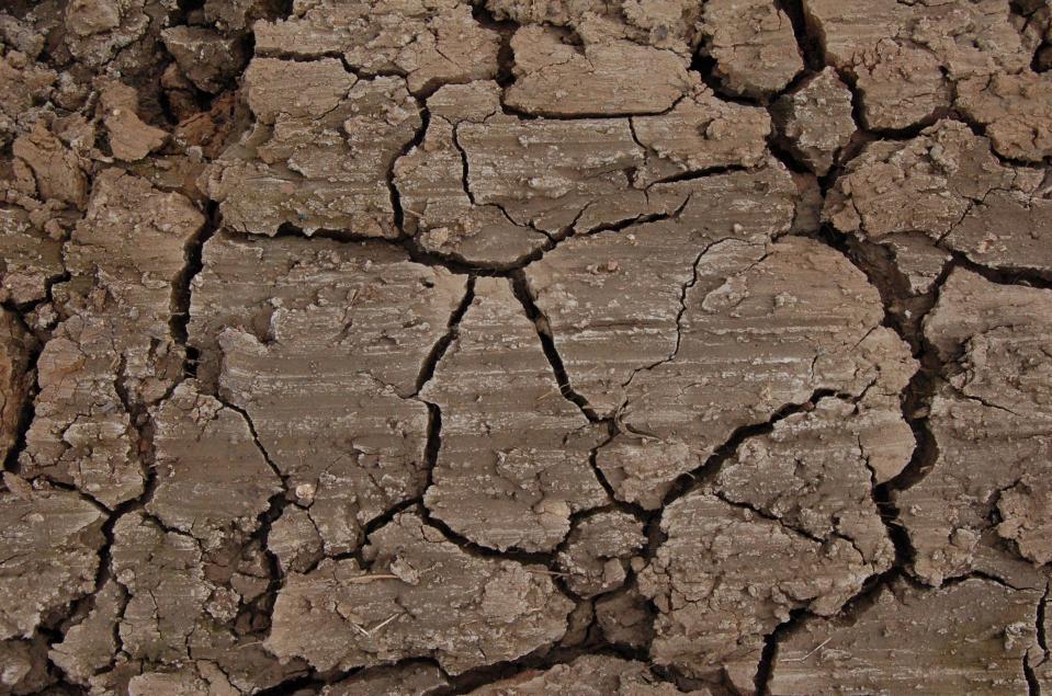 你看到的ps美图都是这样做的，设计师经常用的方法，老板主动加薪