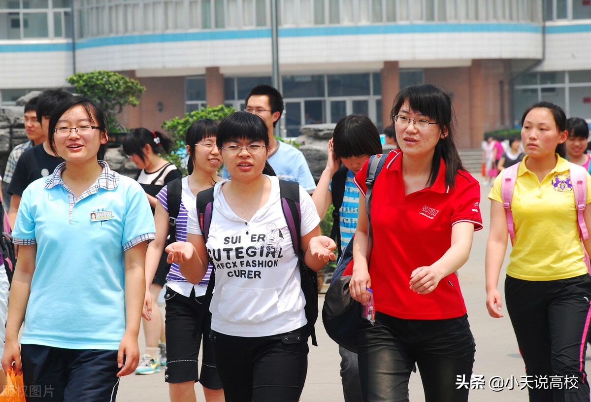 高二分科到底是历史还是物理,高一选物理历史哪个好