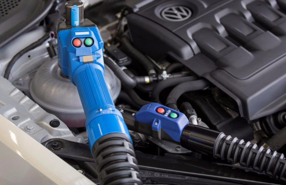 汽车检查五油四水怎么检查,汽车四油两液的检查