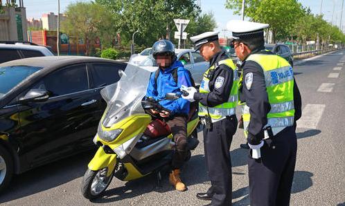 汽车年检过程中出了问题谁负责,汽车年检网上怎么解决