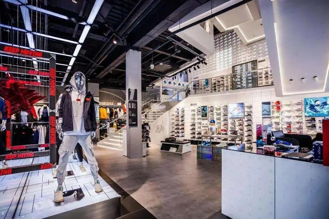 安踏成功逆袭,李宁361安踏国货