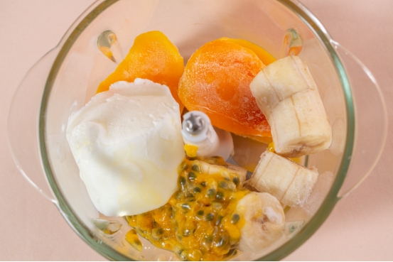 自制低卡水果冰淇淋测评,抖音上最简单的冰淇淋做法