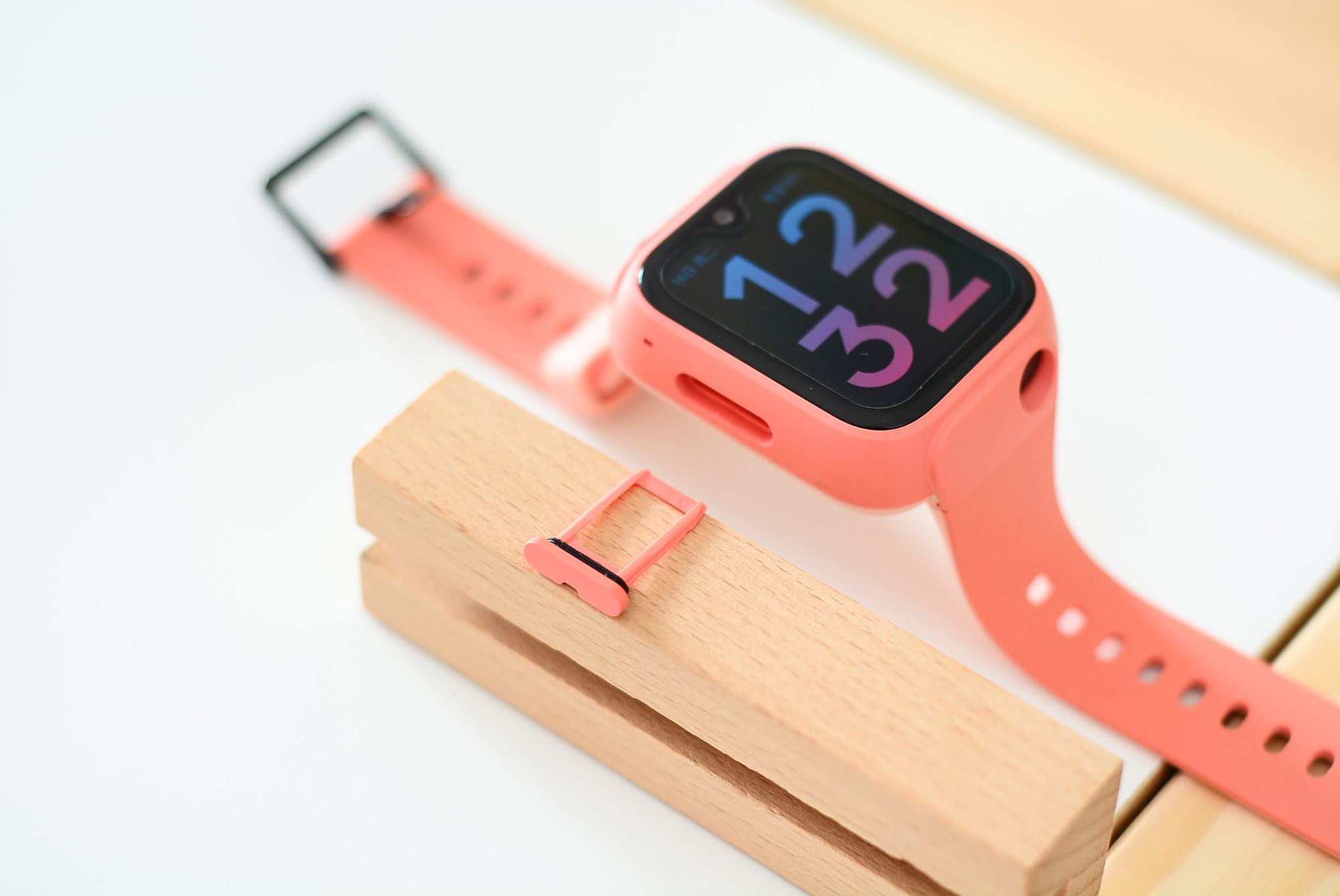 小米米兔儿童学习手表5Pro深度体验：能定位楼层，还能学知识