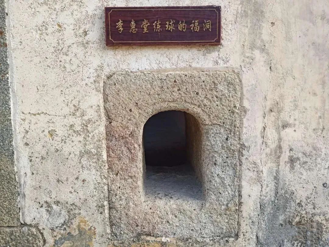 足球历史第一人是贝利还是梅西,世界足球史上最伟大的球王