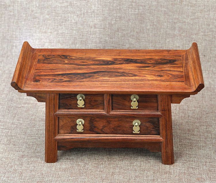 海南黄花梨需要一直戴手套盘吗,黄花梨上手之后还可以用手套么