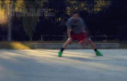 球场技术训练,球场上如何运球