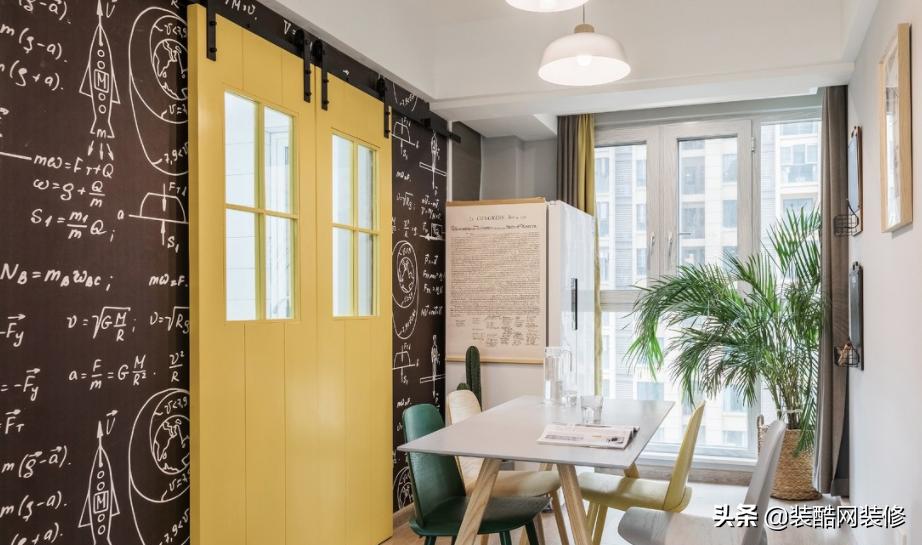 难以置信这竟是男孩子的家，清新柔软，女生见了都眼红