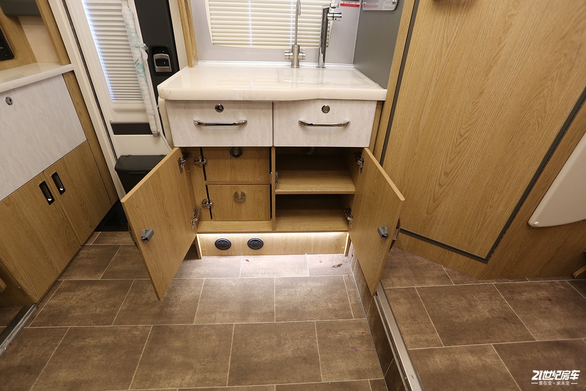 定价超百万的国产车,戴德e途promax房车228万