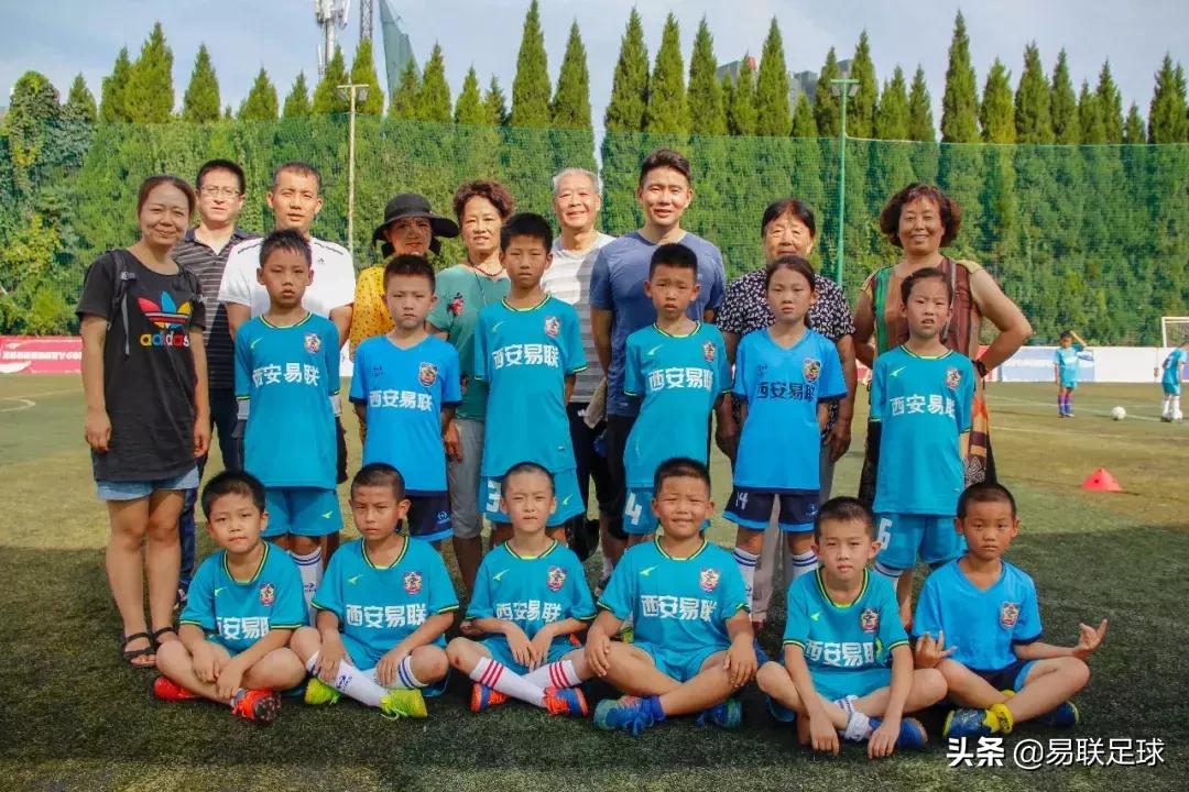 易联青训足球,易联梯队训练赛