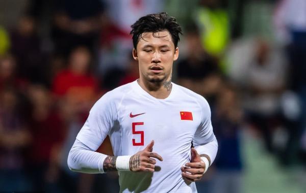 国足张琳芃乌龙球抖音视频,乌龙球张琳芃里皮