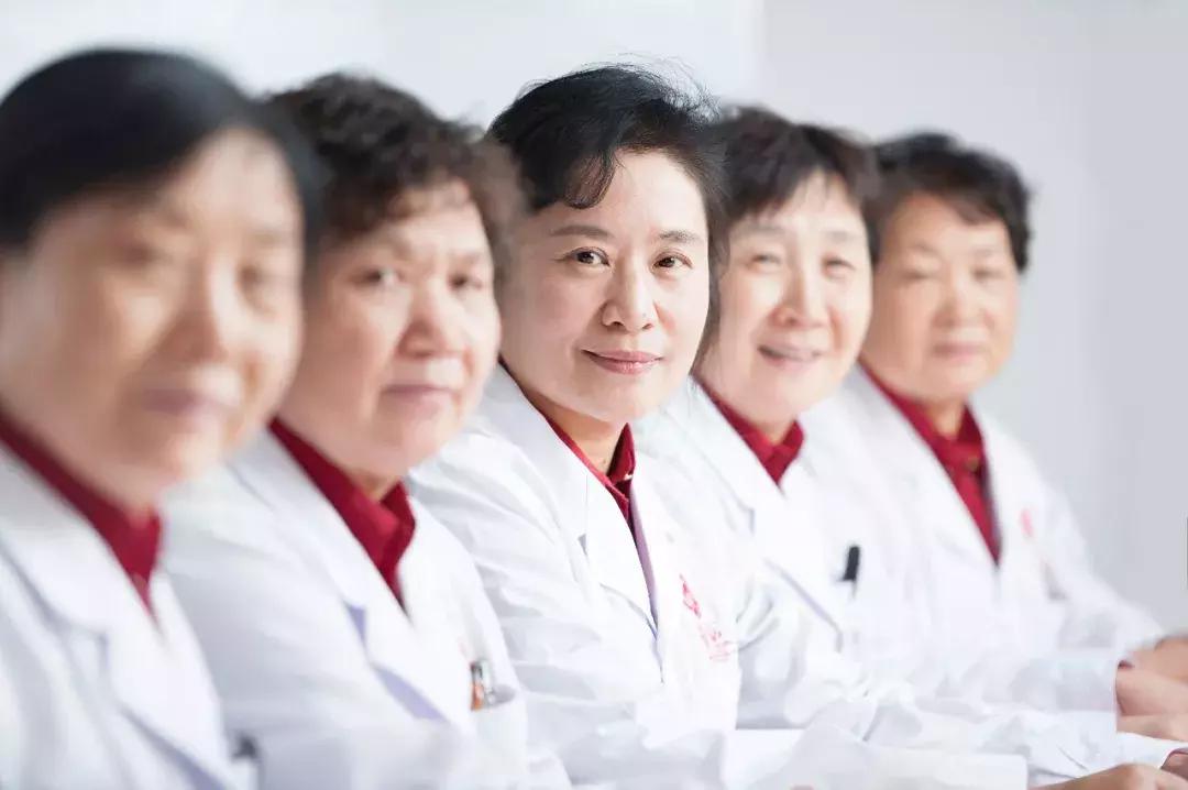 济南专业月子会所加盟品牌,为婴儿和家庭提供母婴健康服务