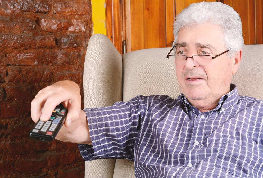 电视机小米和海信对比,电视机小米海信哪个更好