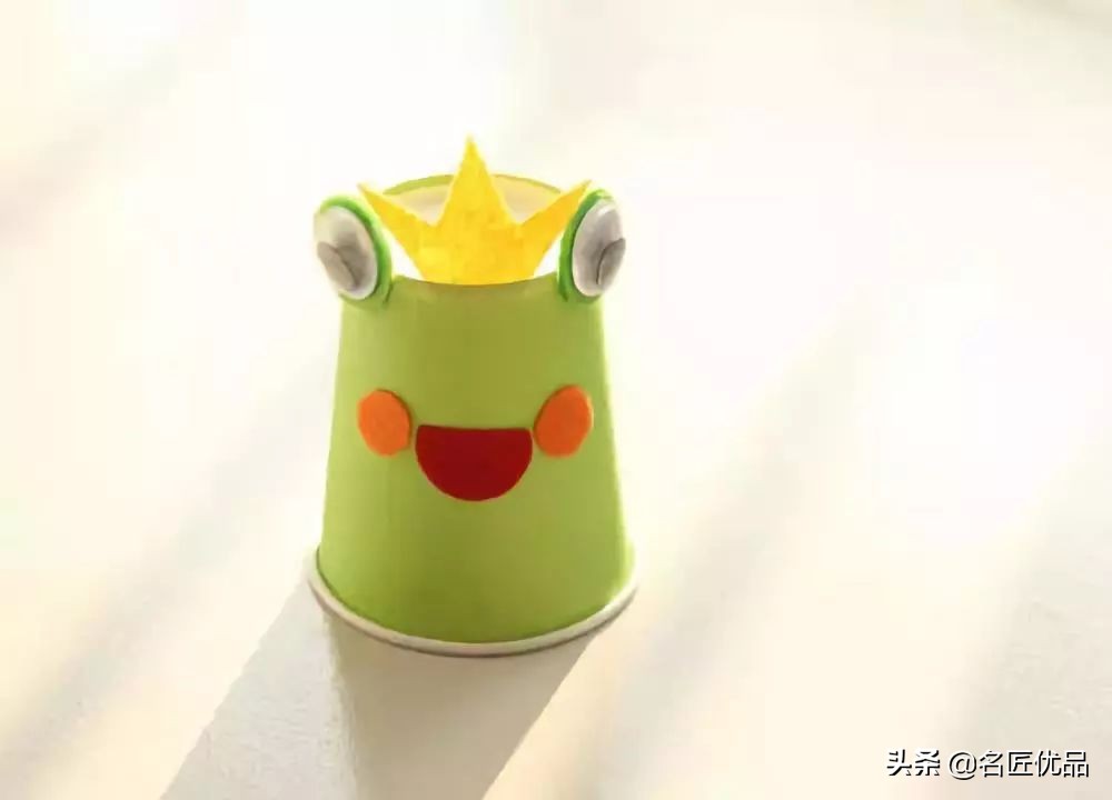 用两个纸杯手工制作纸杯娃娃,纸杯手工制作大全幼儿园手工