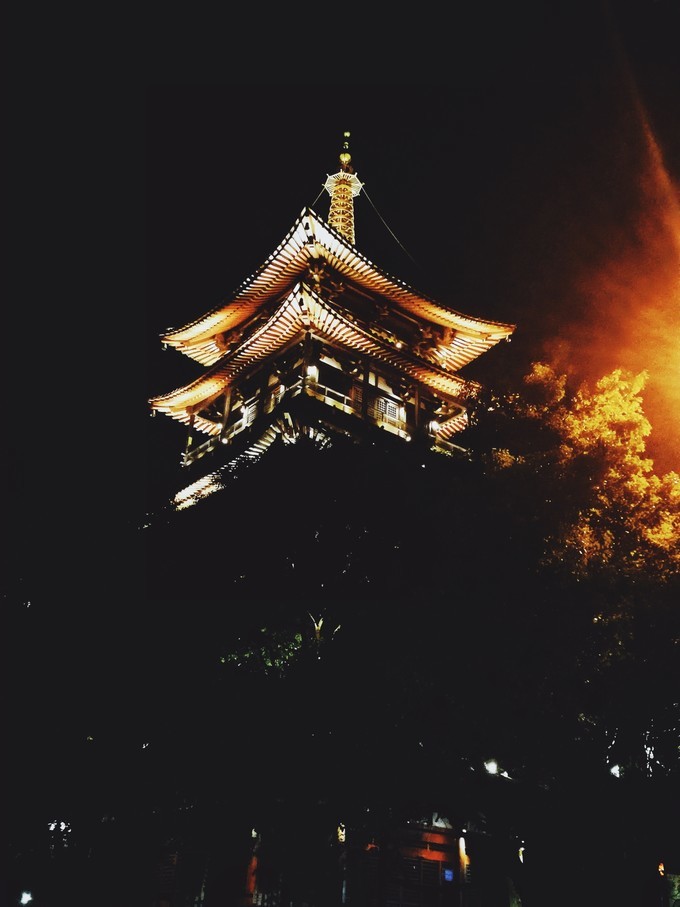 杭州西湖乌镇苏州南京上海攻略,天青色等烟雨乌镇旅游