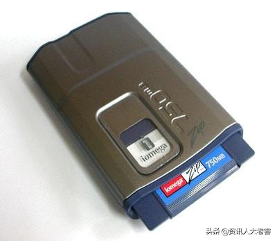 丰巢柜收费对快递员的影响,丰巢柜运费便宜的原因