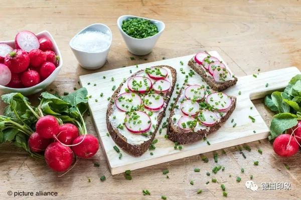 20种各国经典面包都吃了吗,德国口感营养最好的面包