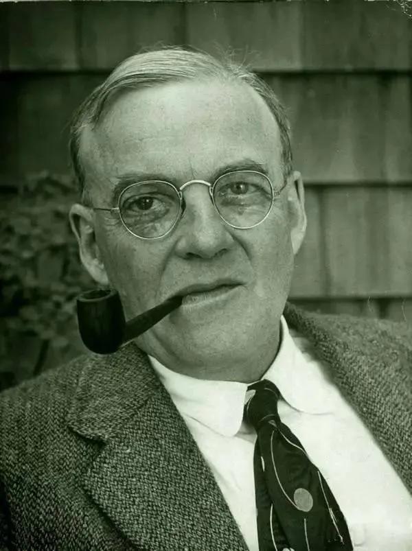 培养、造就千千万万合格的社会主义接班人，*制抵**西方“和平演变”